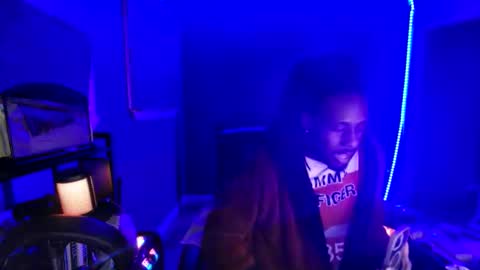 gottalovechocolatexxx online show from 3, 12, 2025