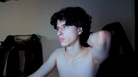 angelito tu novio online show from 5, 1, 2026