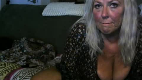 Snapshot of grannyisready61 chatting on 5, 10, 2025 Lisa online show from 5, 10, 2025