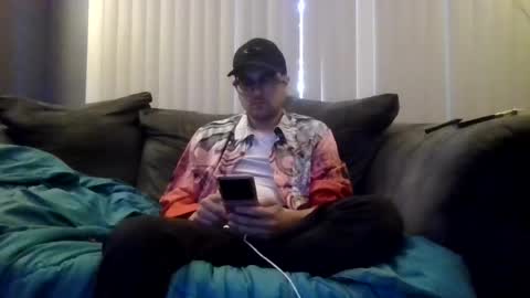 Snapshot of gratiotony chatting on 19, 6, 2026 Get US to 1000 you wont be disapointed online show from 19, 6, 2026