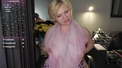 Snapshot of gray_swann chatting on 17, 2, 2025 Ray online show from 17, 2, 2025