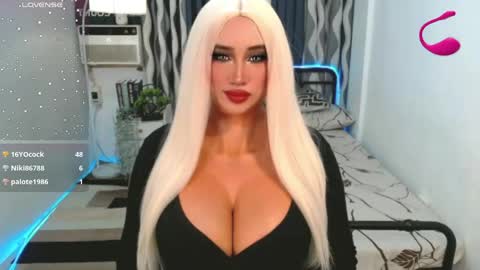 Snapshot of great_selfsuckerts chatting on 28, 4, 2026 PAULATHEONE online show from 28, 4, 2026