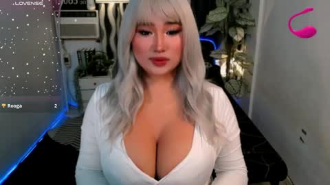 Snapshot of great_selfsuckerts chatting on 11, 5, 2026 PAULATHEONE online show from 11, 5, 2026