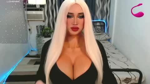 Snapshot of great_selfsuckerts chatting on 18, 5, 2026 PAULATHEONE online show from 18, 5, 2026