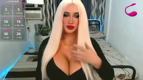 Snapshot of great_selfsuckerts chatting on 27, 5, 2026 PAULATHEONE online show from 27, 5, 2026