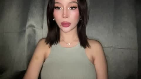 Marie Pelie online show from 15, 12, 2025