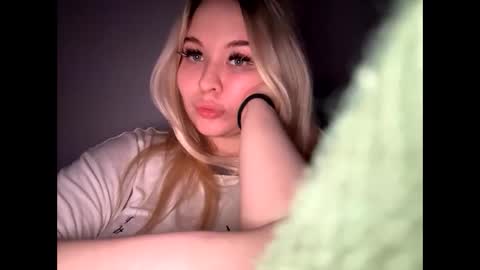 Lina 3 online show from 22, 4, 2026