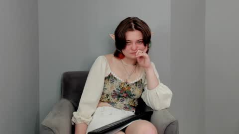 April online show from 4, 1, 2025