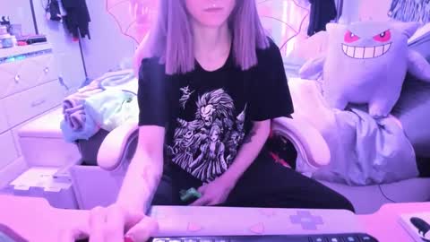Snapshot of greeneyedlovexo chatting on 8, 1, 2025 GreenEyedLovexo online show from 8, 1, 2025
