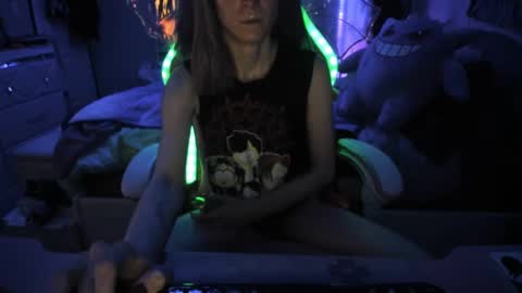 Snapshot of greeneyedlovexo chatting on 12, 1, 2025 GreenEyedLovexo online show from 12, 1, 2025