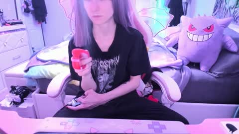 Snapshot of greeneyedlovexo chatting on 12, 1, 2025 GreenEyedLovexo online show from 12, 1, 2025