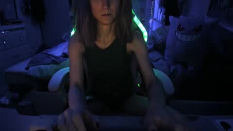 Snapshot of greeneyedlovexo chatting on 13, 1, 2025 GreenEyedLovexo online show from 13, 1, 2025