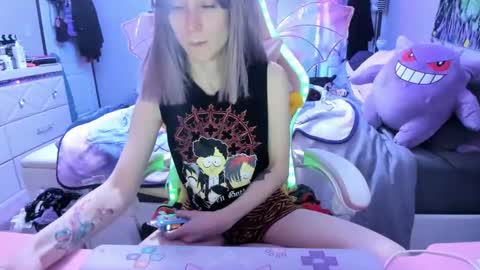 Snapshot of greeneyedlovexo chatting on 17, 1, 2025 GreenEyedLovexo online show from 17, 1, 2025