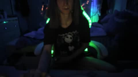 Snapshot of greeneyedlovexo chatting on 18, 1, 2025 GreenEyedLovexo online show from 18, 1, 2025