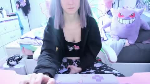 Snapshot of greeneyedlovexo chatting on 19, 1, 2025 GreenEyedLovexo online show from 19, 1, 2025