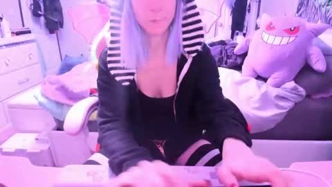 Snapshot of greeneyedlovexo chatting on 23, 1, 2025 GreenEyedLovexo online show from 23, 1, 2025