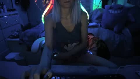 Snapshot of greeneyedlovexo chatting on 27, 1, 2025 GreenEyedLovexo online show from 27, 1, 2025