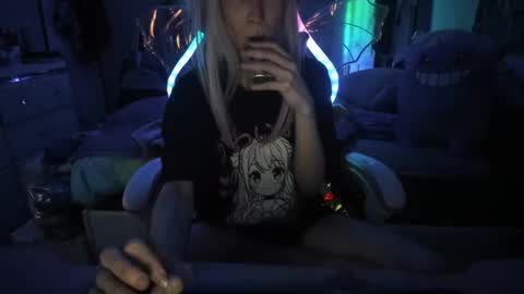 Snapshot of greeneyedlovexo chatting on 11, 2, 2025 GreenEyedLovexo online show from 11, 2, 2025