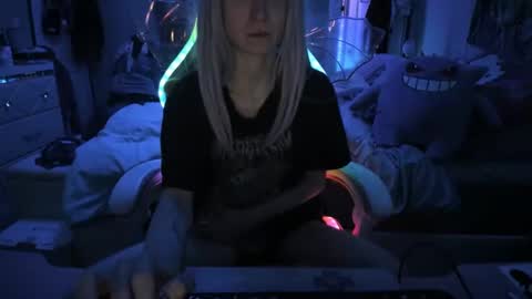 Snapshot of greeneyedlovexo chatting on 20, 2, 2025 GreenEyedLovexo online show from 20, 2, 2025