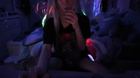 Snapshot of greeneyedlovexo chatting on 24, 2, 2025 GreenEyedLovexo online show from 24, 2, 2025