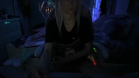 Snapshot of greeneyedlovexo chatting on 7, 3, 2025 GreenEyedLovexo online show from 7, 3, 2025