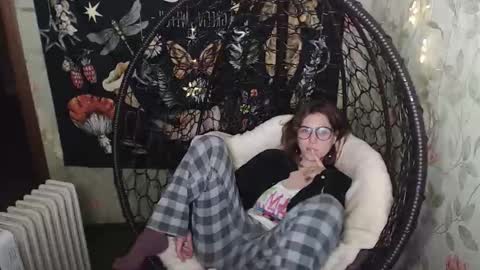 Lina online show from 12, 11, 2025