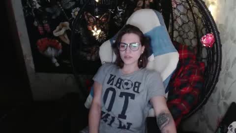 Lina online show from 6, 3, 2026