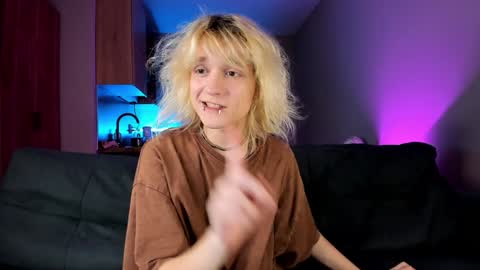 Greg-independent model online show from 3, 12, 2024