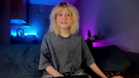 Greg-independent model online show from 22, 12, 2024