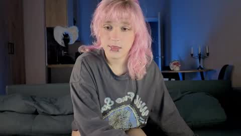 Greg-independent model online show from 19, 3, 2026