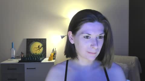 Snapshot of gretamiln chatting on 5, 12, 2024 Greta online show from 5, 12, 2024