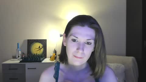 Snapshot of gretamiln chatting on 28, 12, 2024 Greta online show from 28, 12, 2024