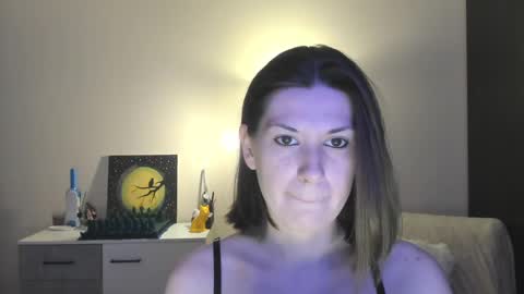 Snapshot of gretamiln chatting on 10, 1, 2025 Greta online show from 10, 1, 2025