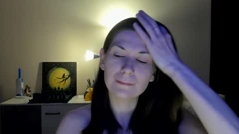 Snapshot of gretamiln chatting on 23, 9, 2025 Greta online show from 23, 9, 2025