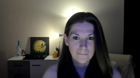 Snapshot of gretamiln chatting on 10, 10, 2025 Greta online show from 10, 10, 2025