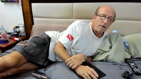 Grey.  If viewing your cam I am more likely to stay if you show your face. online show from 4, 12, 2024