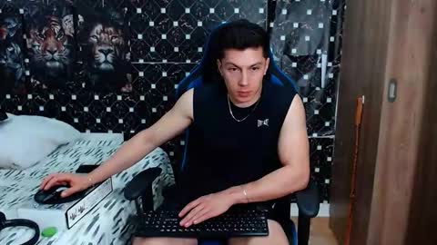 griego01 online show from 6, 5, 2026