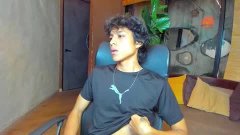 griffindaxz18 online show from 3, 12, 2025