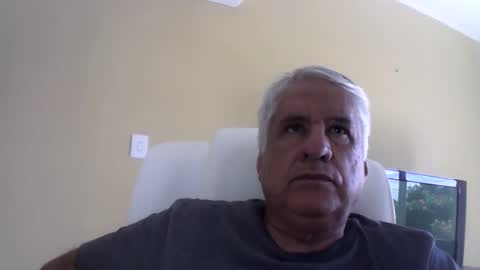Snapshot of grisa01 chatting on 11, 5, 2026 grisa01 online show from 11, 5, 2026