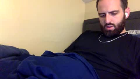 Snapshot of grobs123 chatting on 16, 9, 2025 grobs123 online show from 16, 9, 2025