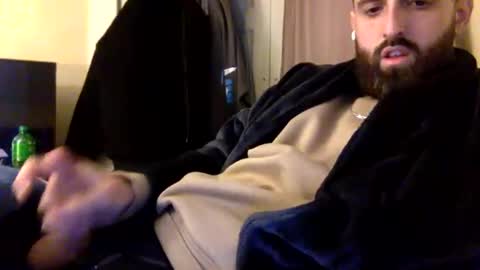 Snapshot of grobs123 chatting on 4, 12, 2025 grobs123 online show from 4, 12, 2025