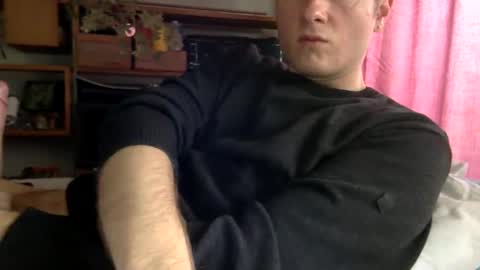 gruendamien online show from 3, 11, 2025