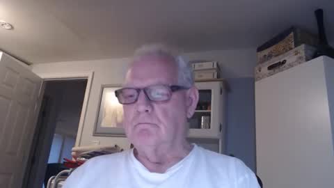 Horny Daddy online show from 23, 5, 2026