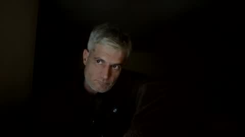 guardiannif_ online show from 28, 2, 2025