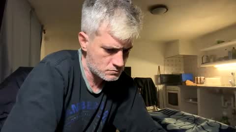 guardiannif_ online show from 3, 3, 2025