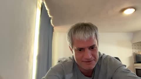 guardiannif_ online show from 8, 1, 2026