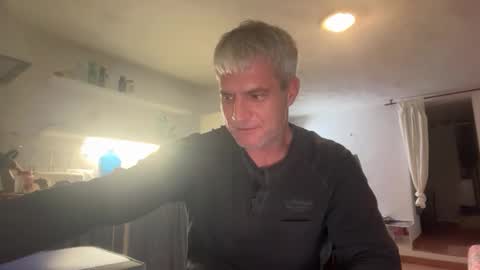 guardiannif_ online show from 31, 1, 2026