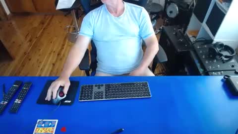 guesswhatigot2 online show from 16, 1, 2025