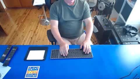 guesswhatigot2 online show from 19, 1, 2025