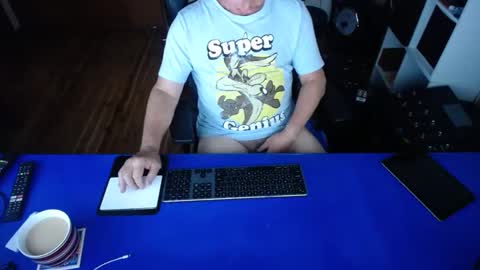 guesswhatigot2 online show from 18, 2, 2025